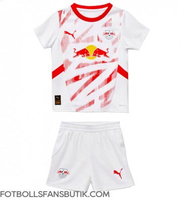 RB Leipzig Replika Hemmatröja Barn 2024-25 Kortärmad (+ Korta byxor)